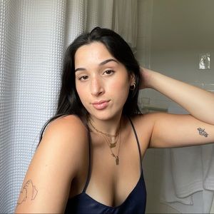 Meet your Posher, Olivia